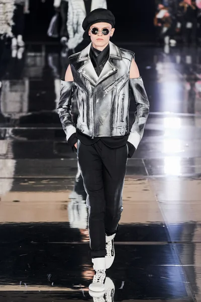 Look 42